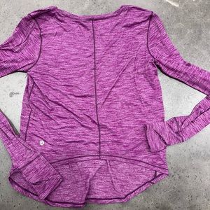Tin Lululemon shirt good condition